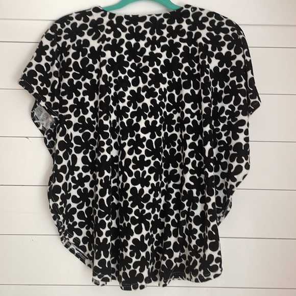 MARIMEKKO black and white kids terry  towel poncho - Picture 5 of 9
